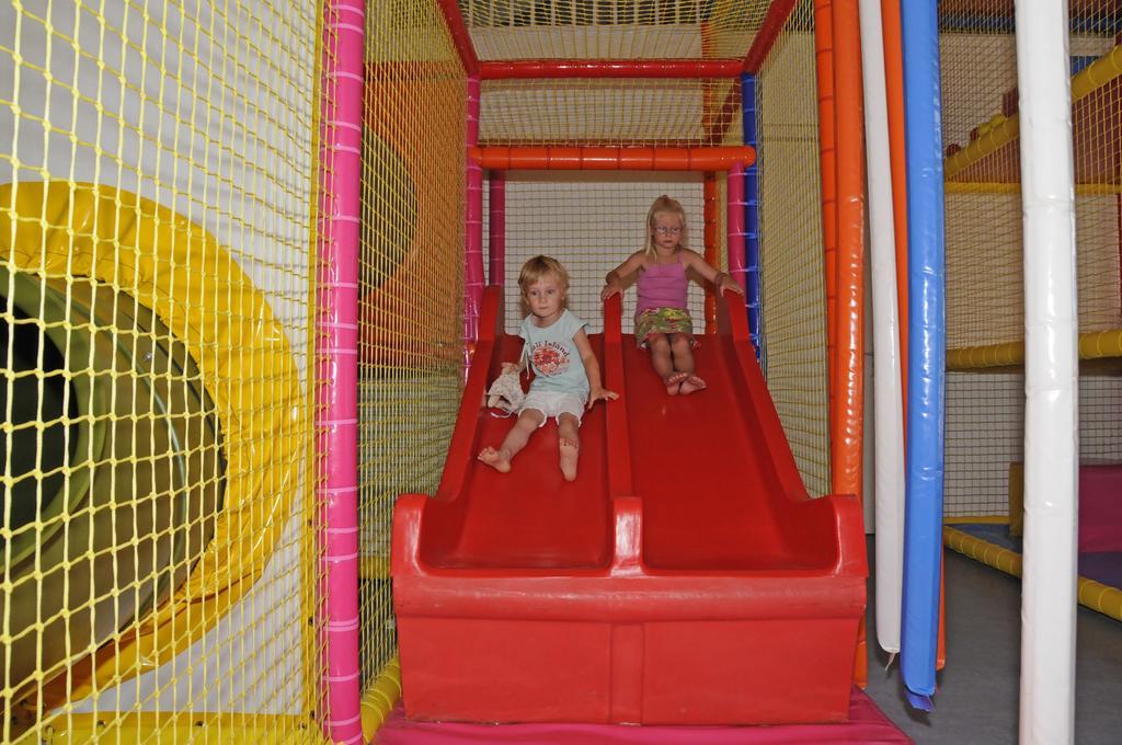 Camping Het Wieskamp Henxel 외부 사진