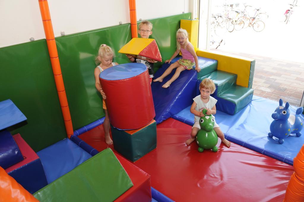 Camping Het Wieskamp Henxel 외부 사진